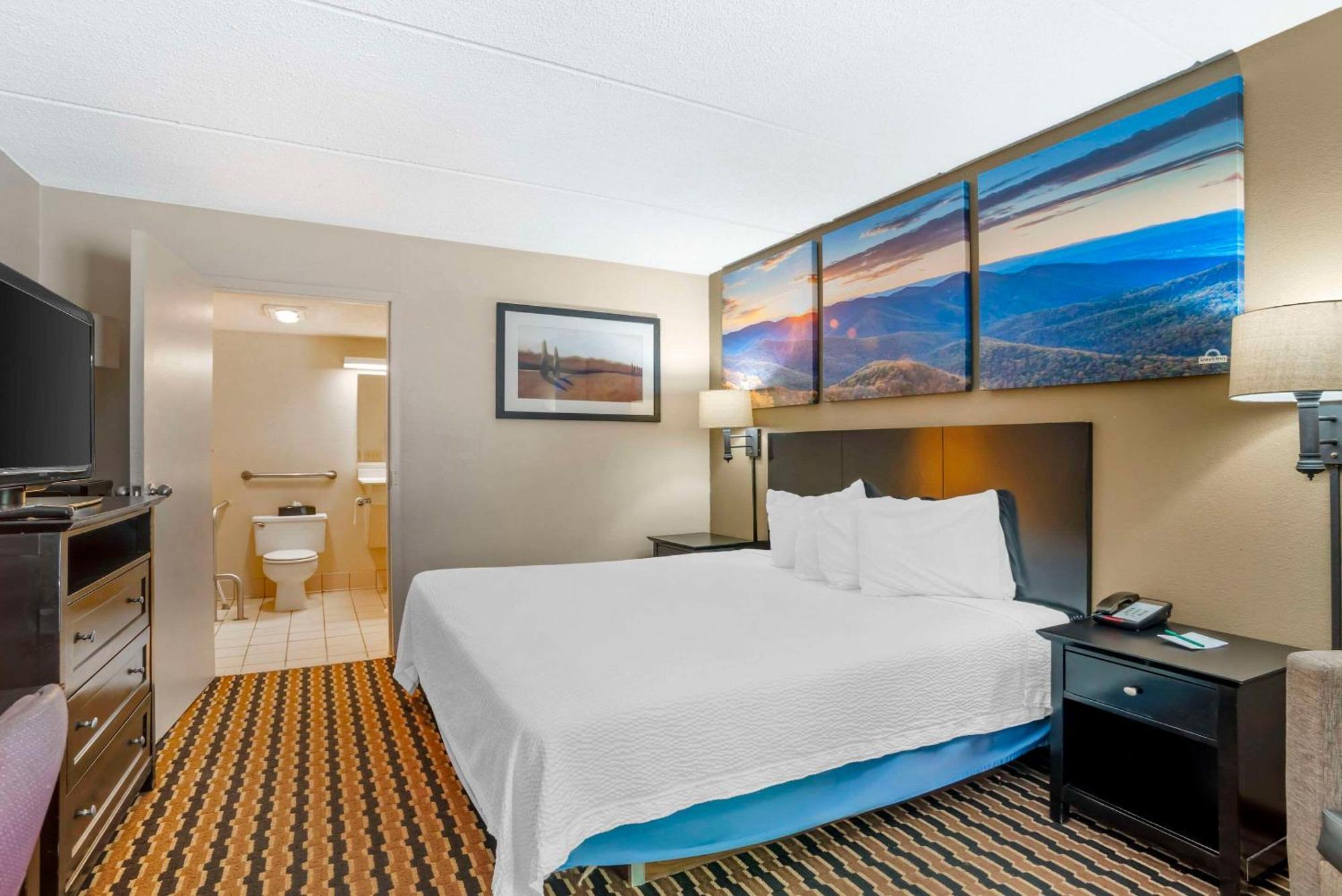 Quality Inn Near Speedway Wilkesboro Buitenkant foto