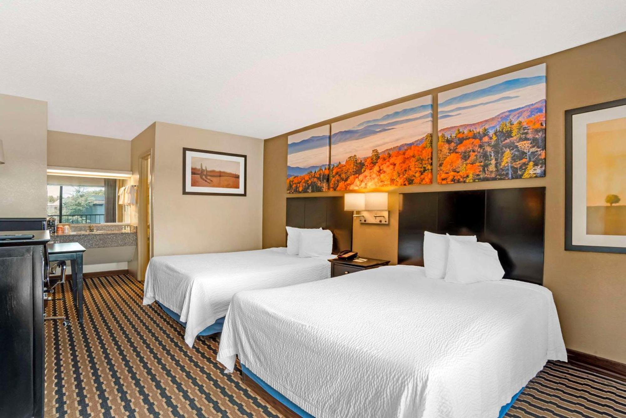 Quality Inn Near Speedway Wilkesboro Buitenkant foto